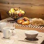 Blaitiere - Luxurious 2 Bed 아파트