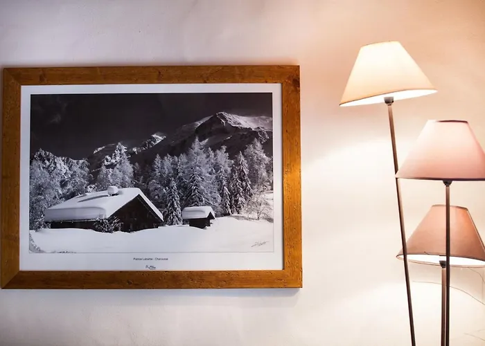 Blaitiere - Luxurious 2 Bed דירה שאמוני